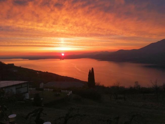 B&B Da Paolo Con Vista Lago Di Garda ซานเซโน ดี มอนตาญญา ภายนอก รูปภาพ